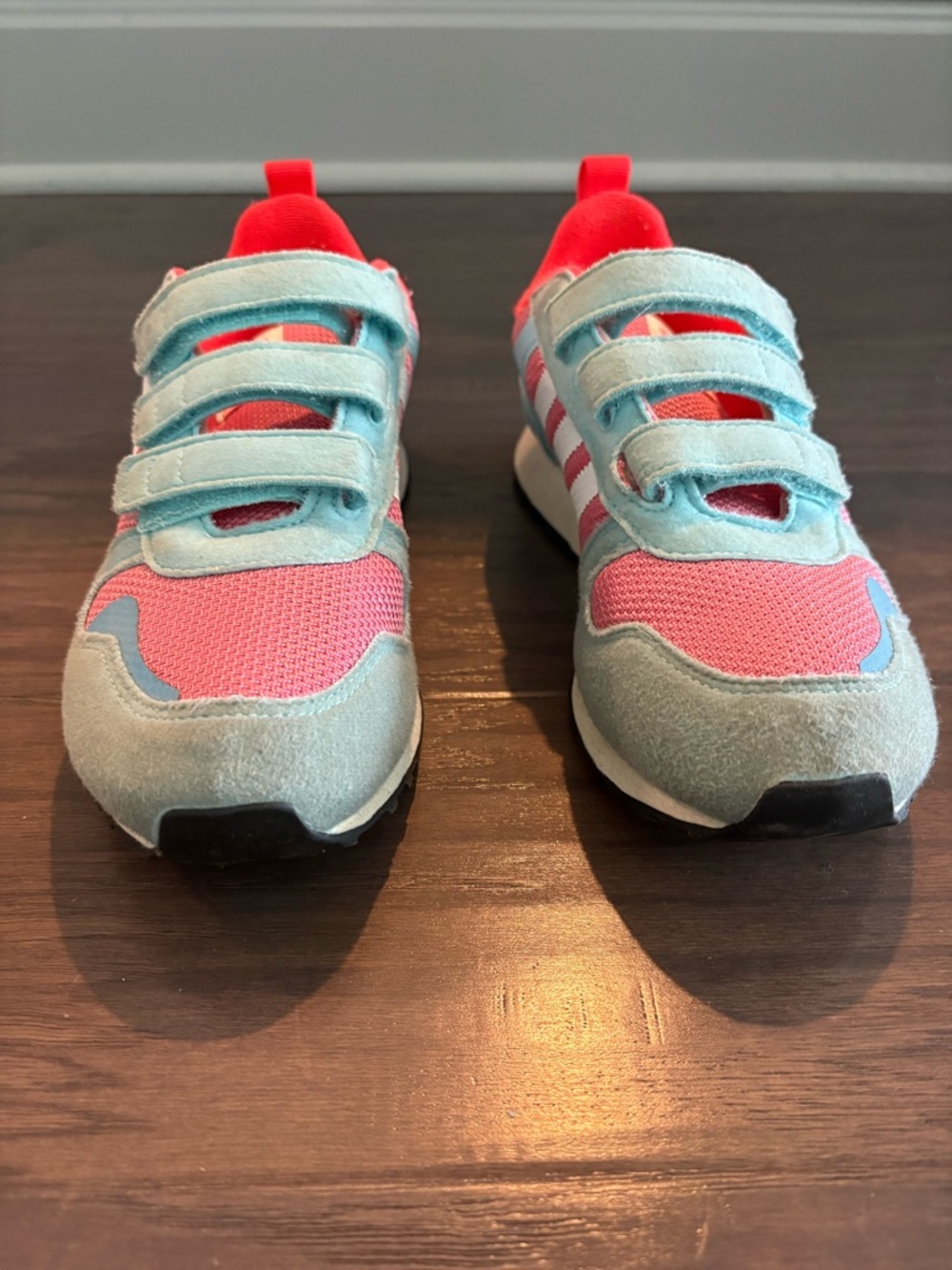 Adidas Originals Kids ZX 700 HD CF – Light Blue/Pink – Size US 3 / EU 35